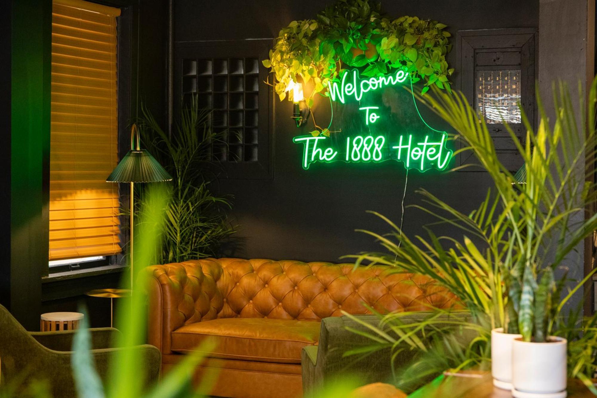 The 1888 Hotel St. Petersburg Esterno foto