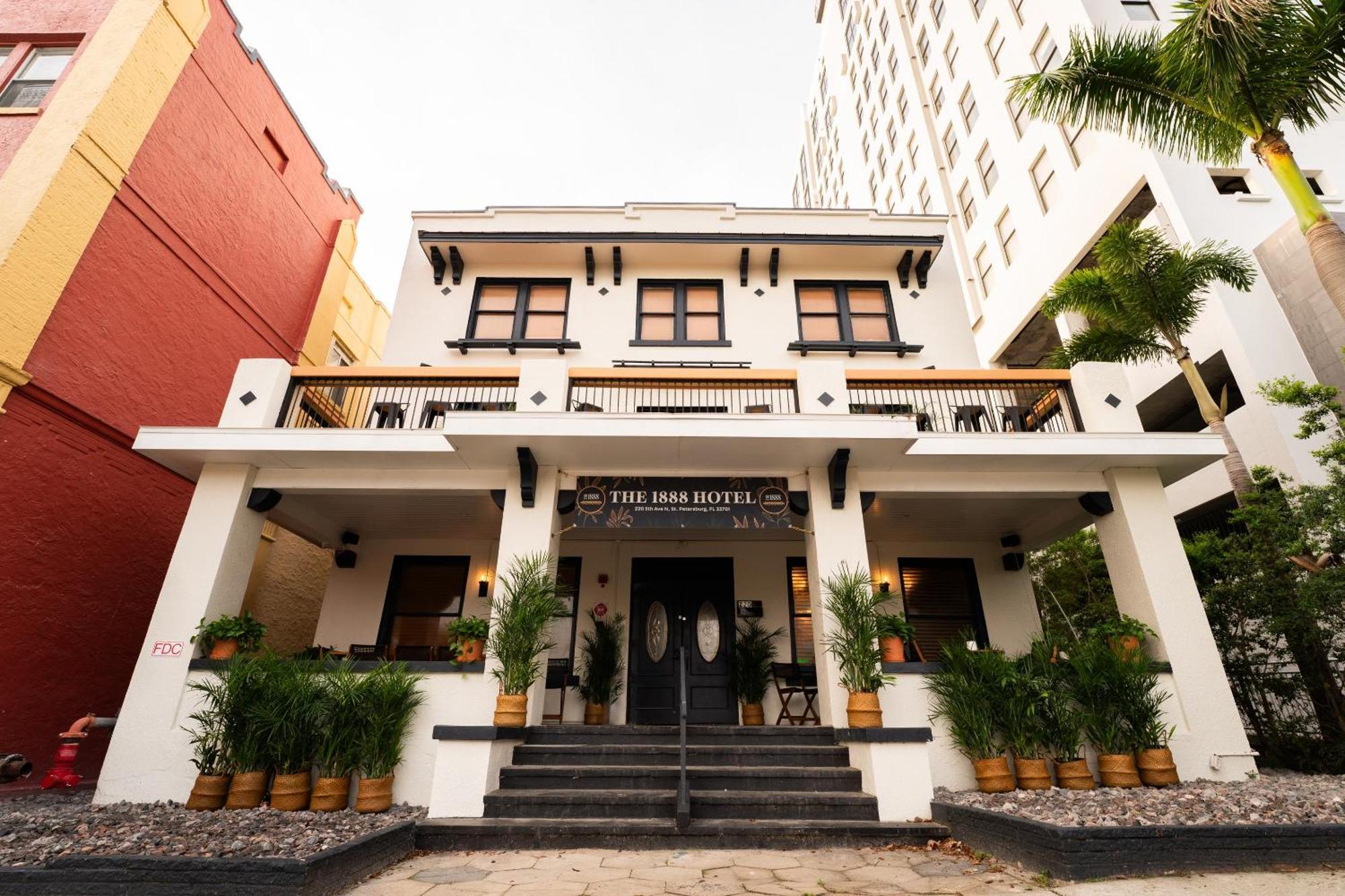 The 1888 Hotel St. Petersburg Esterno foto